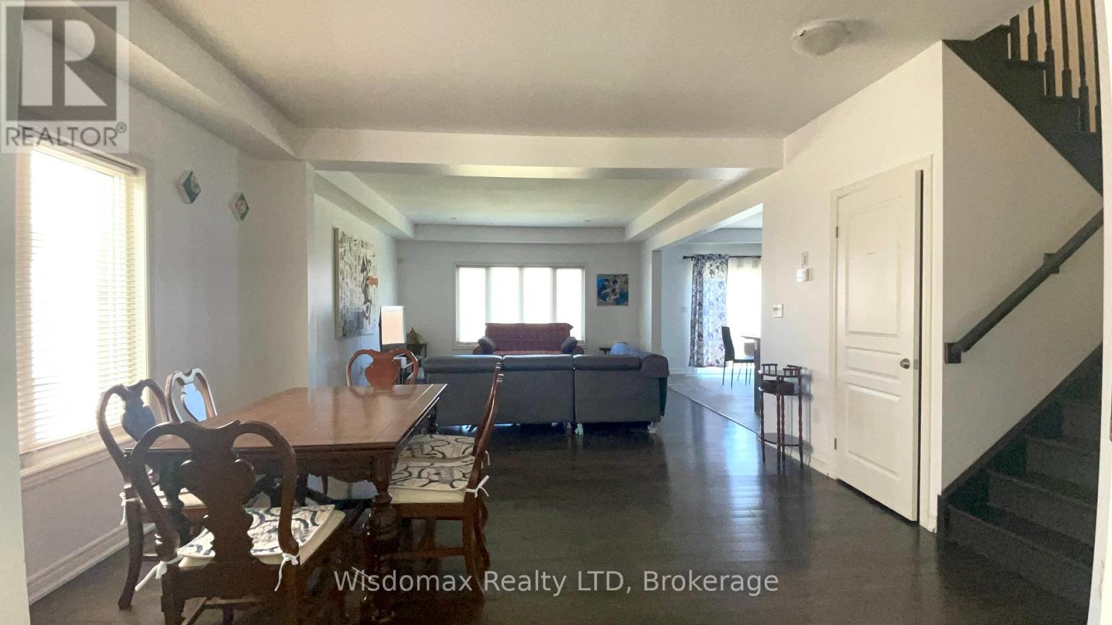15 WINTERBERRY BOULEVARD, Thorold (Confederation Heights) — photo 3