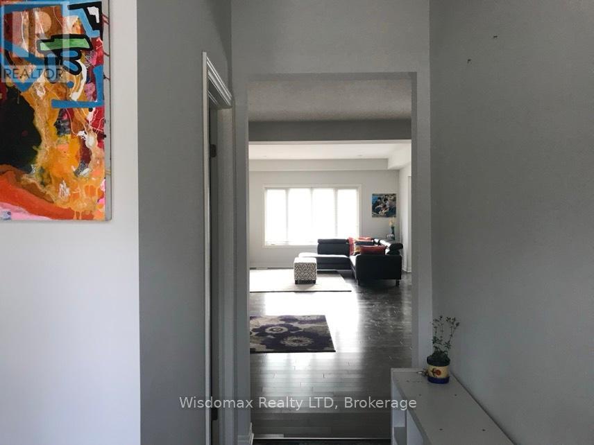 15 WINTERBERRY BOULEVARD, Thorold (Confederation Heights) — photo 4