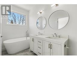 135 Duford Street, Ottawa, ON K1L6Z5 Photo 6