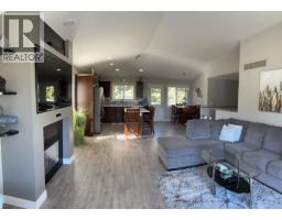 2906 Bentley Road, West Kelowna