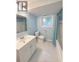 Foyer - 3451 Askin Avenue, Windsor, ON N9E3J8 Photo 13