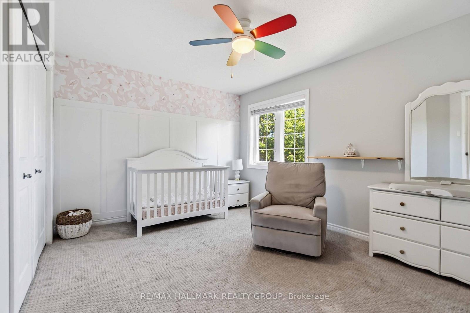 212 JANET WAY - 37