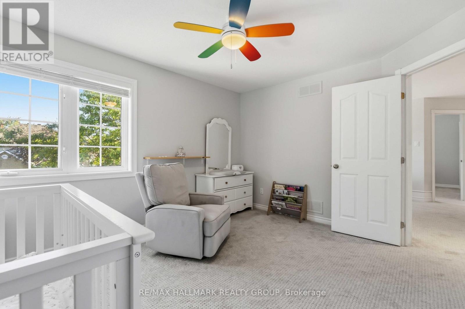 212 JANET WAY - 38
