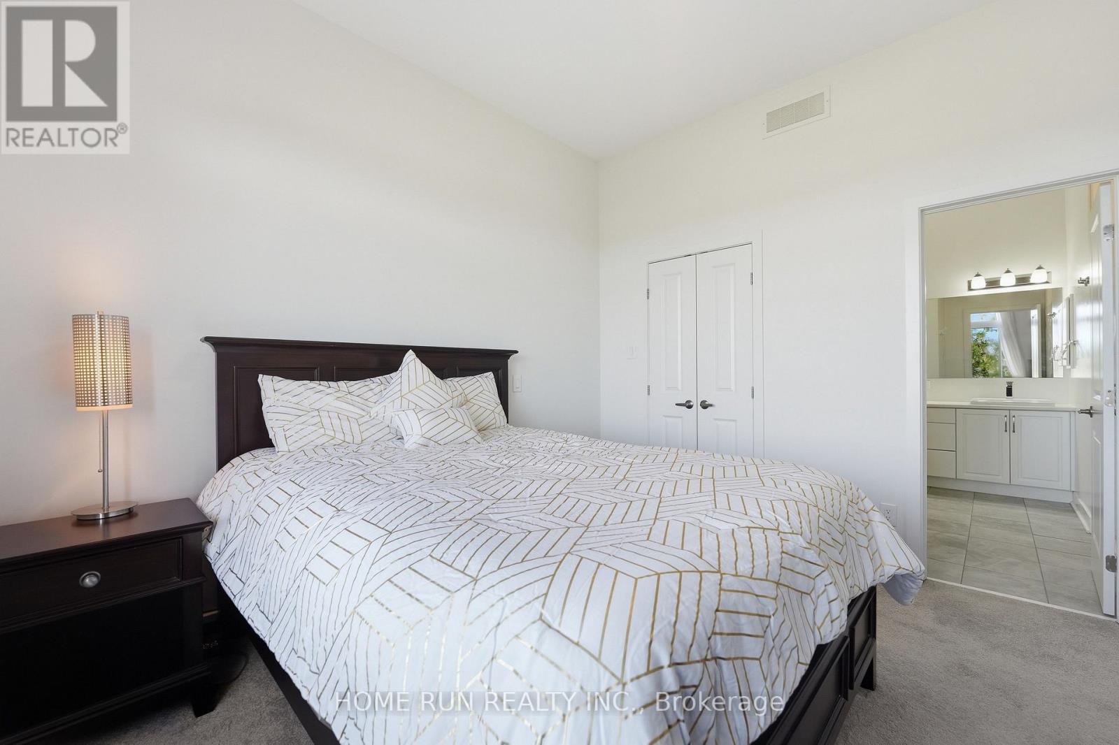 717 OCTAVE GROVE - 25