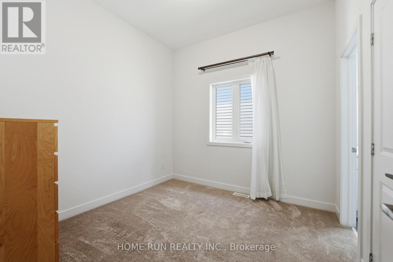 717 OCTAVE GROVE - Image 28