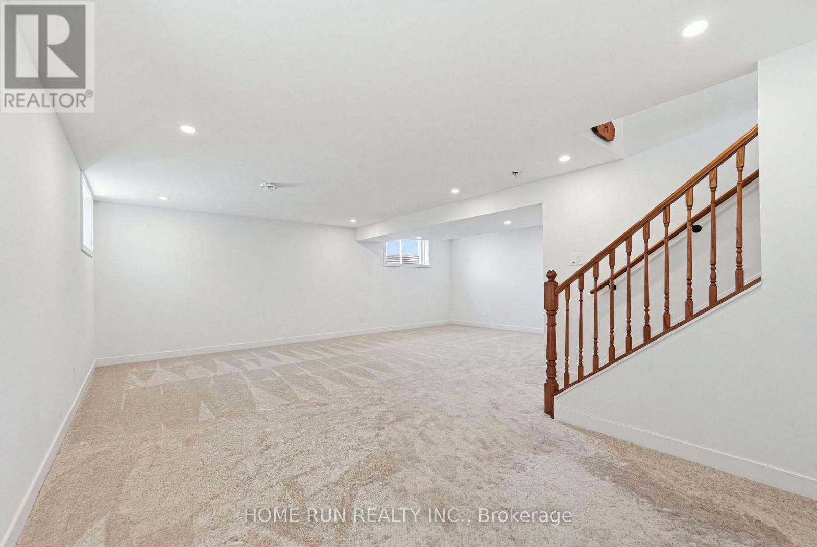 717 OCTAVE GROVE - Image 35
