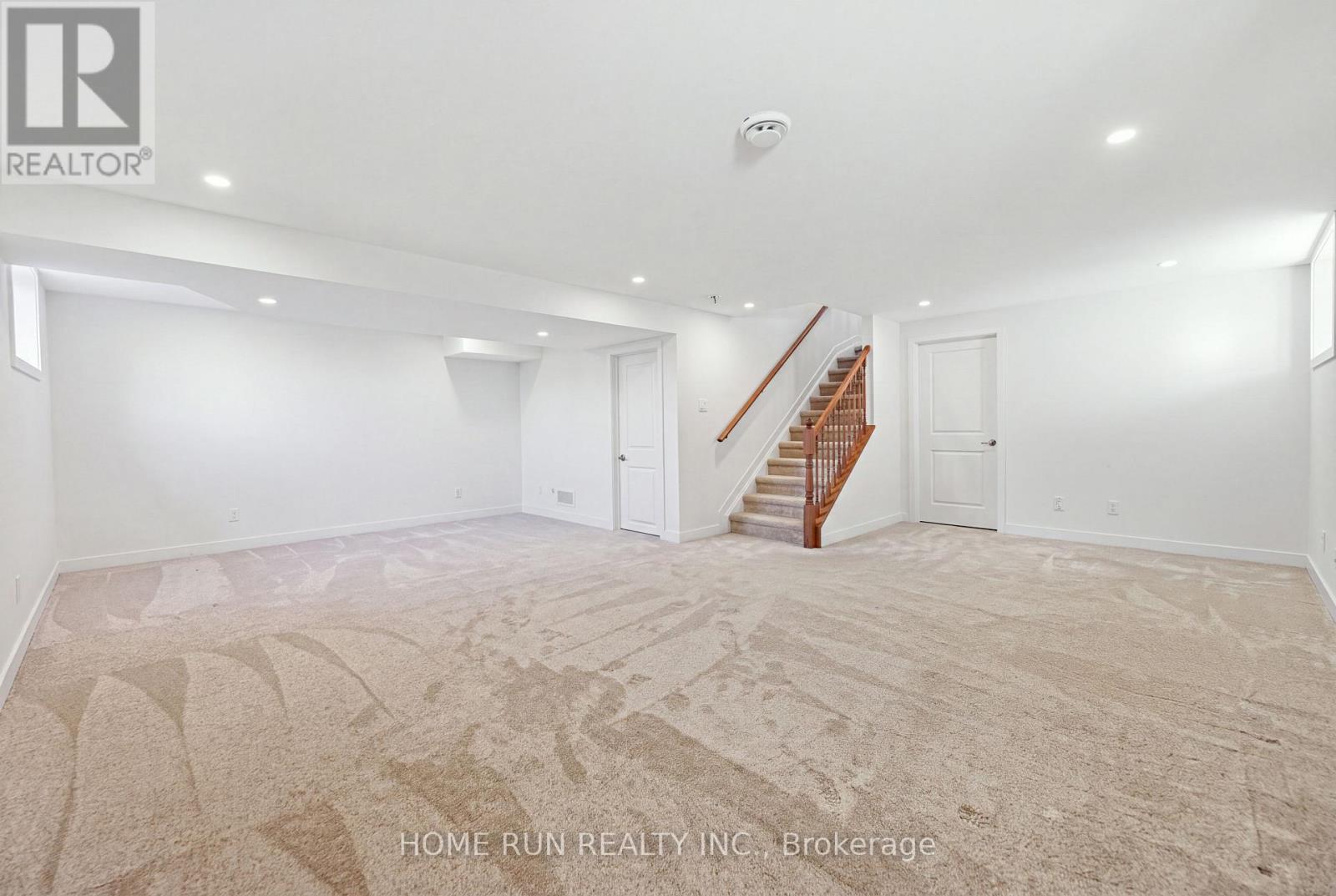 717 OCTAVE GROVE - 37