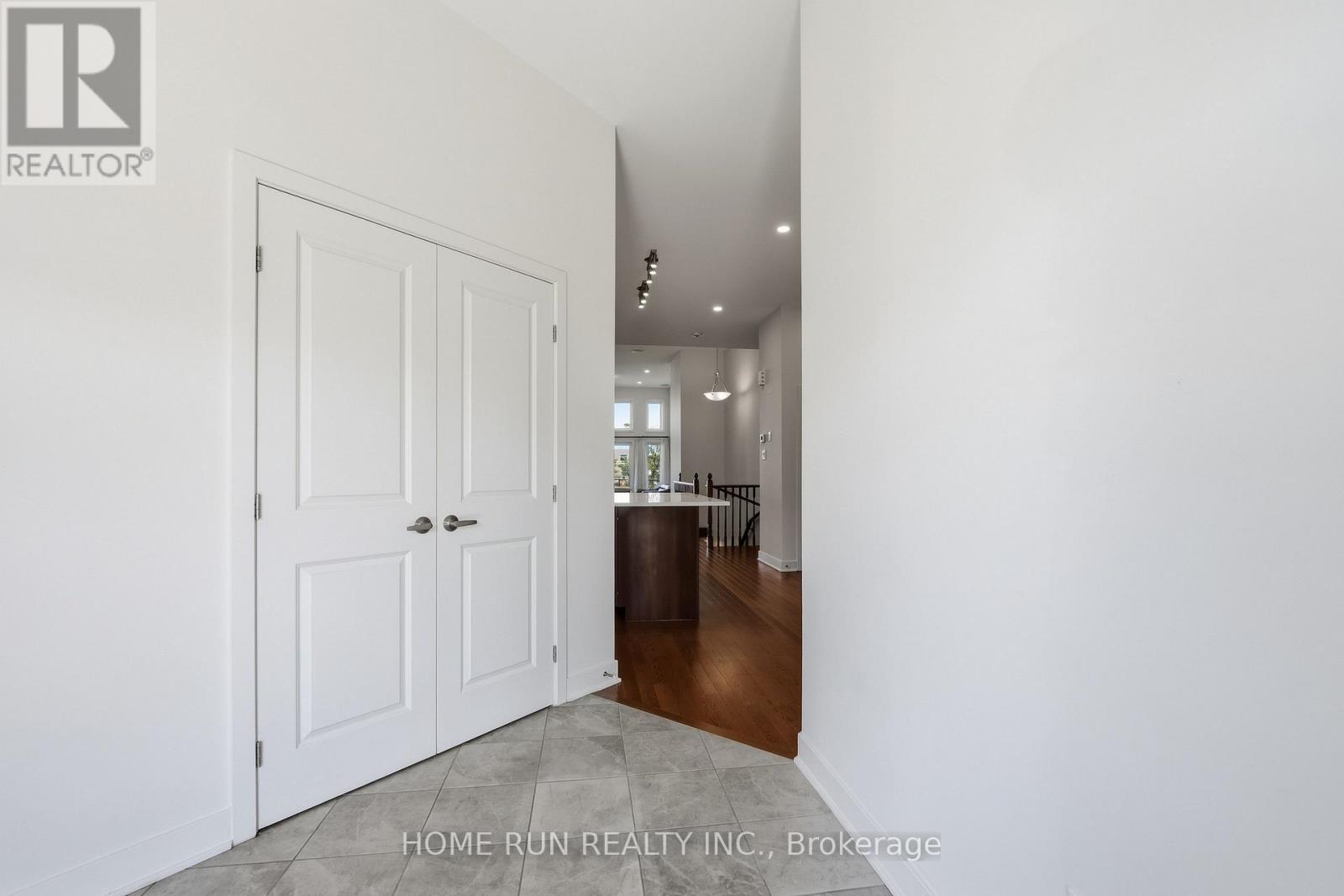 717 OCTAVE GROVE, Ottawa — photo 4