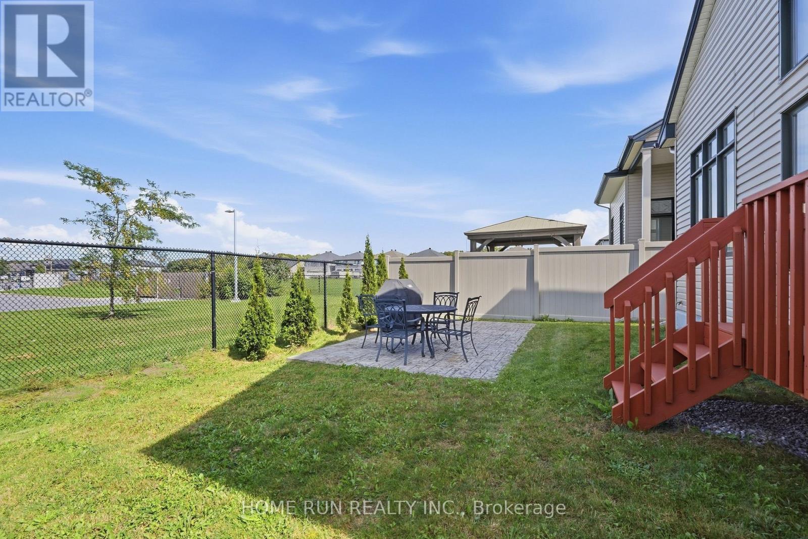 717 OCTAVE GROVE - 41