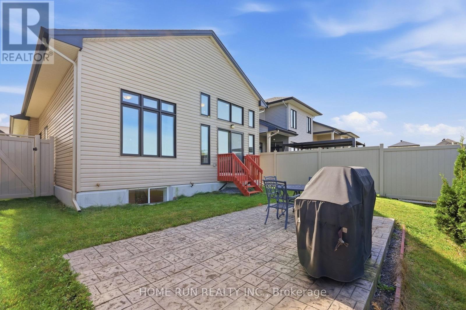 717 OCTAVE GROVE - Image 44