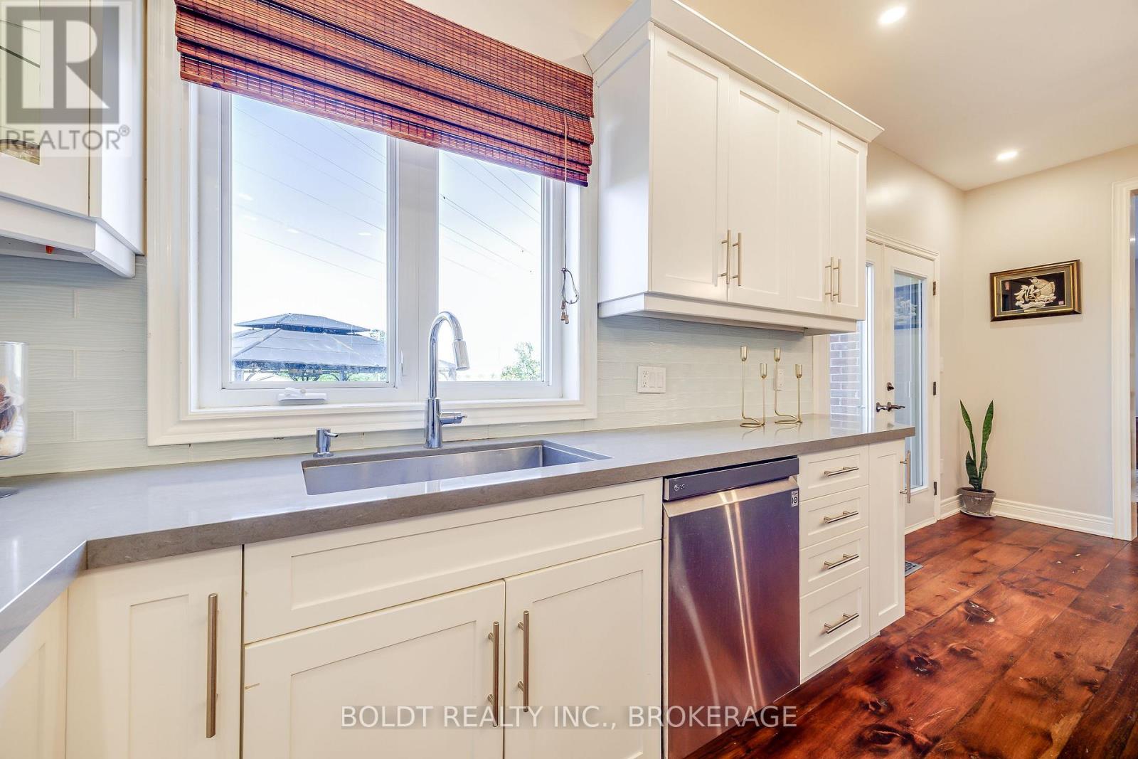 26 MATTHEWS COURT, St. Catharines (Rykert/Vansickle) — photo 11