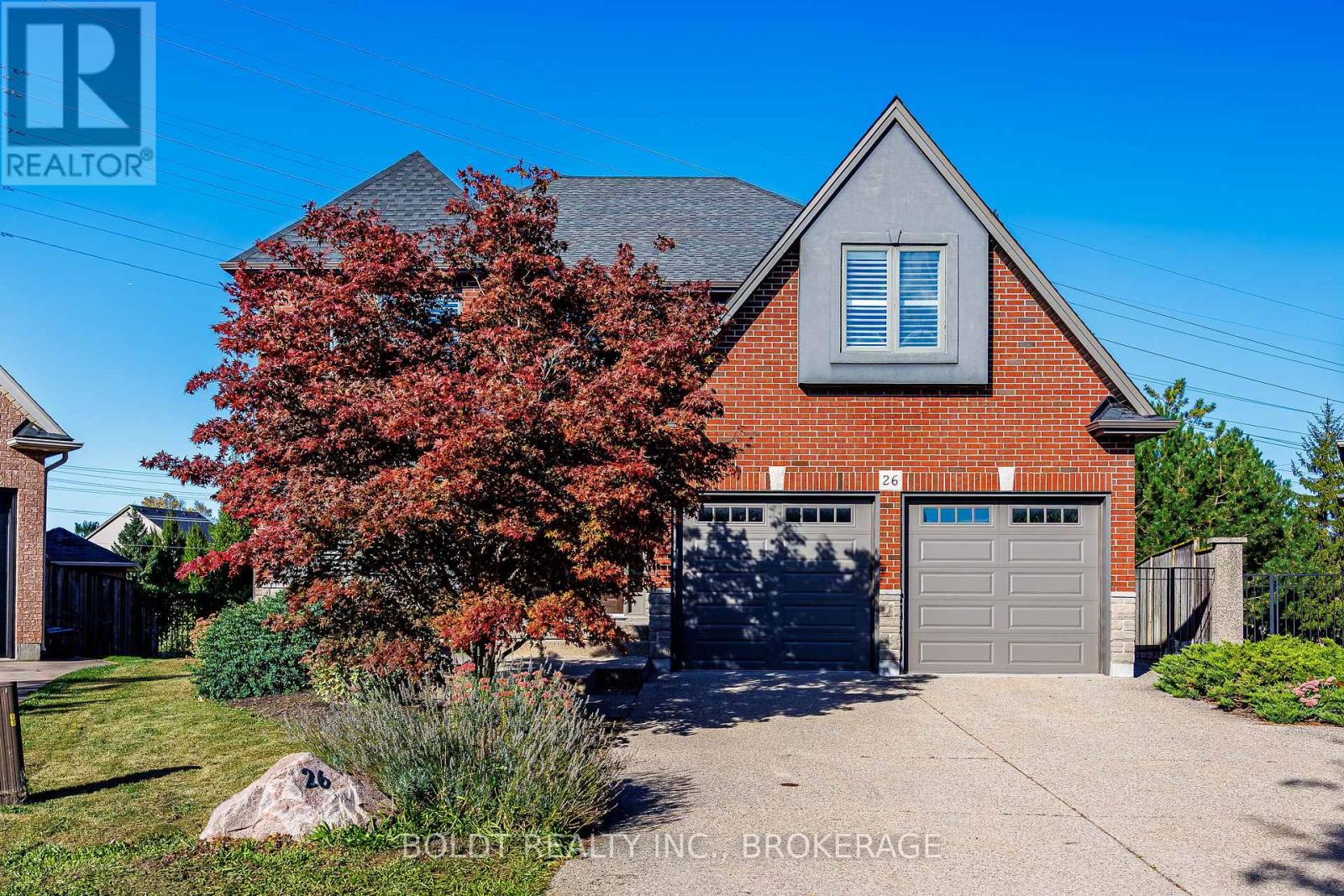 26 MATTHEWS COURT, St. Catharines (Rykert/Vansickle) — photo 2