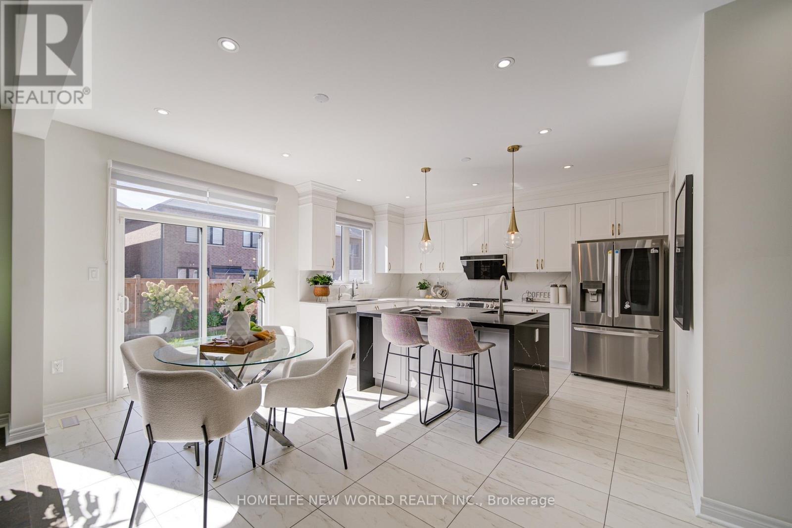 404 BAKER HILL BOULEVARD, Whitchurch-Stouffville (Stouffville) — photo 9