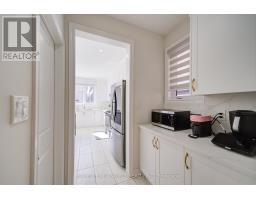 404 Baker Hill Boulevard, Whitchurch Stouffville, ON L4A4P4 Photo 12