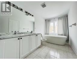 19 Homer Crescent, Aurora, ON L4G1B7 Photo 8