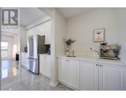 126 Hartney Drive, Richmond Hill, ON L4S0L1 Photo 9