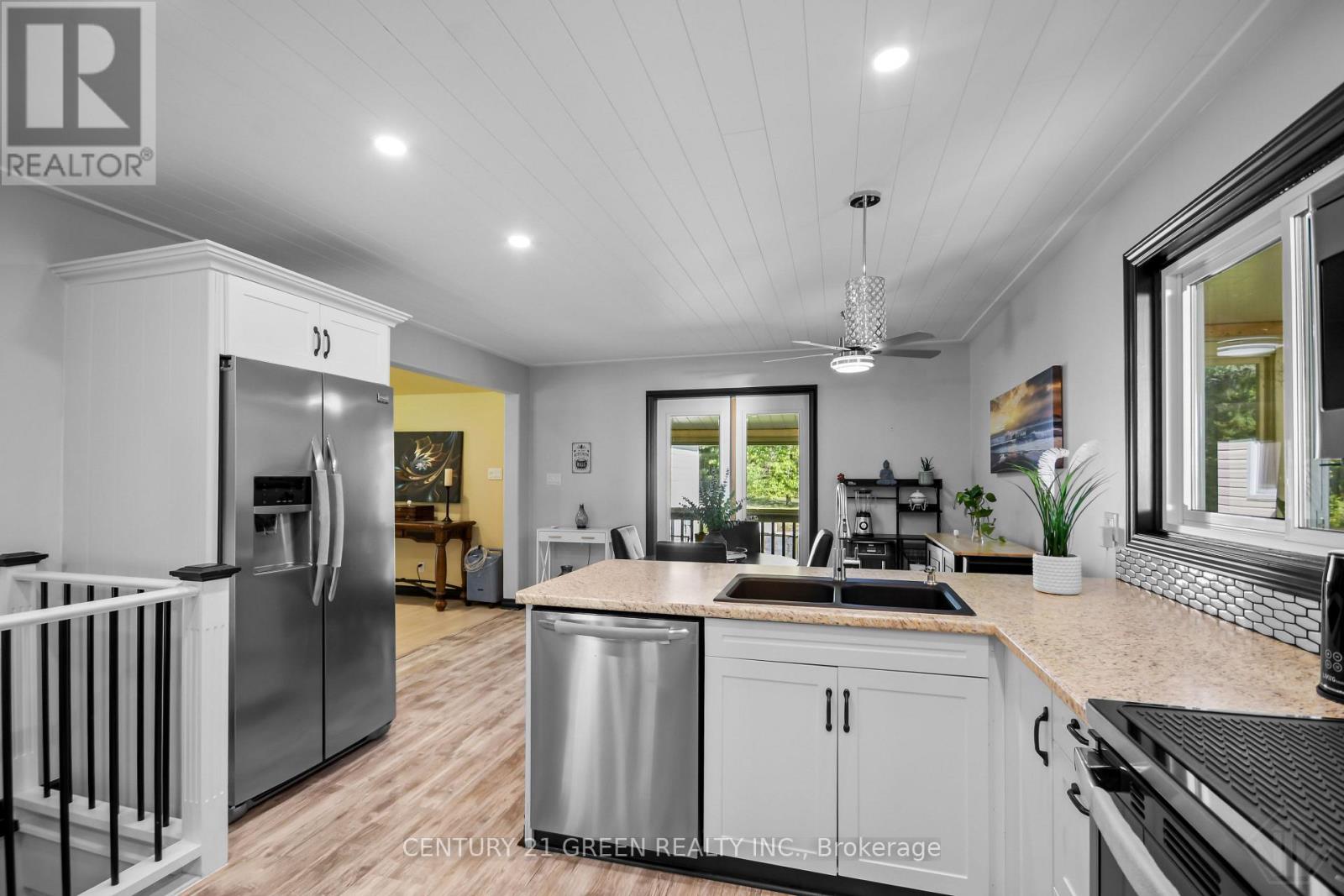 879 S LAKE BERNARD ROAD, Sundridge — photo 12