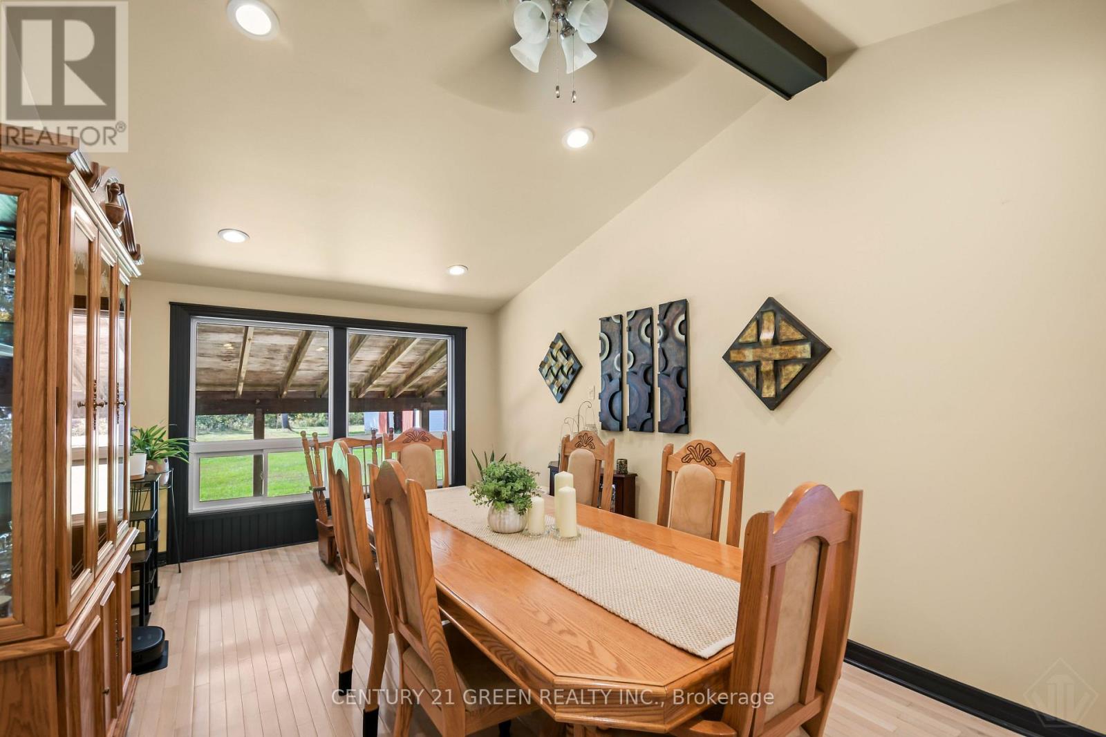 879 LAKE BERNARD ROAD S - 15