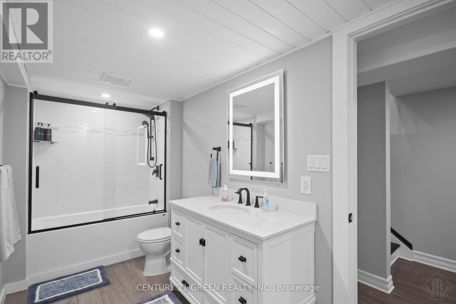 879 LAKE BERNARD ROAD S - 26