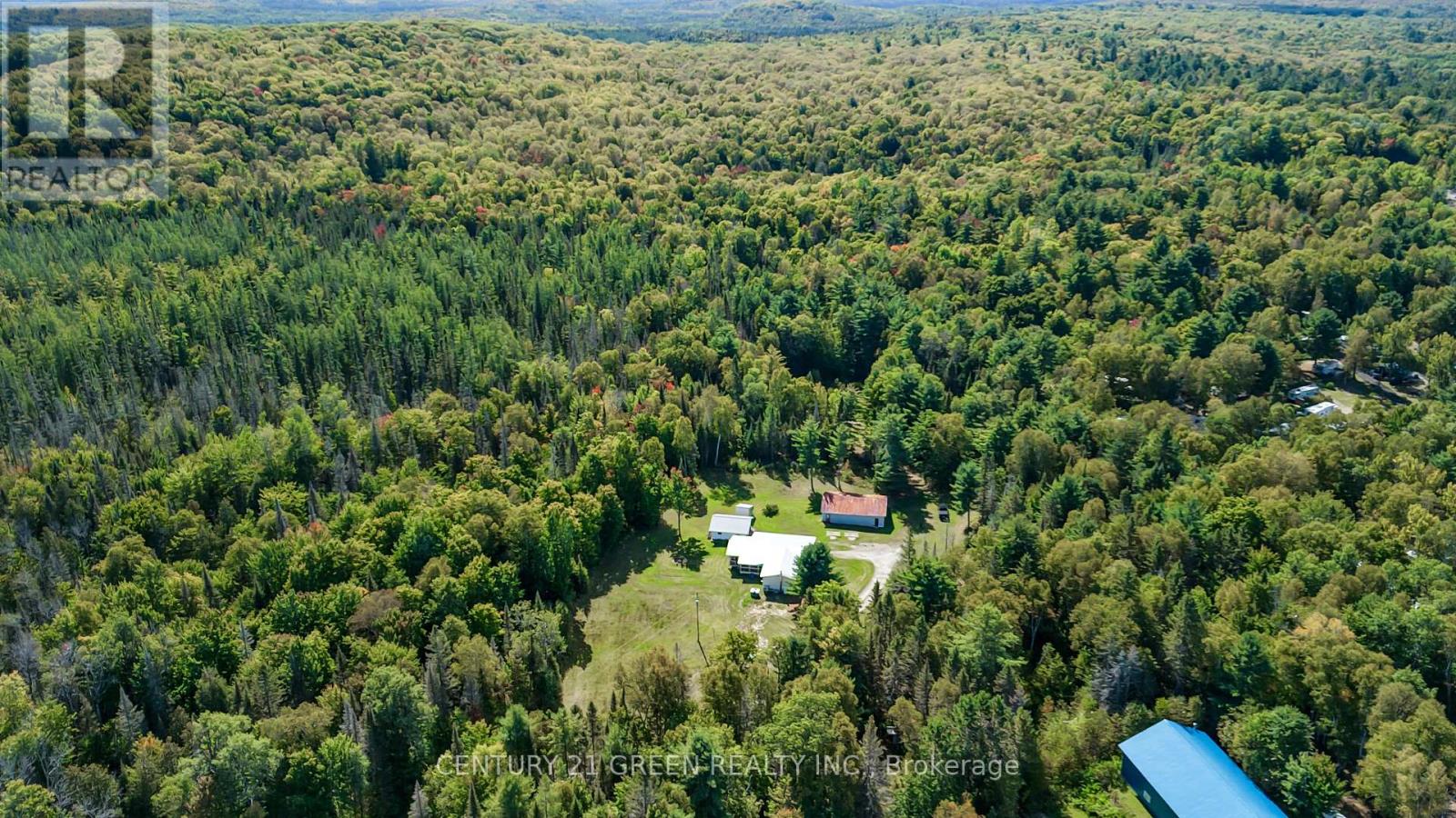 879 LAKE BERNARD ROAD S - 40