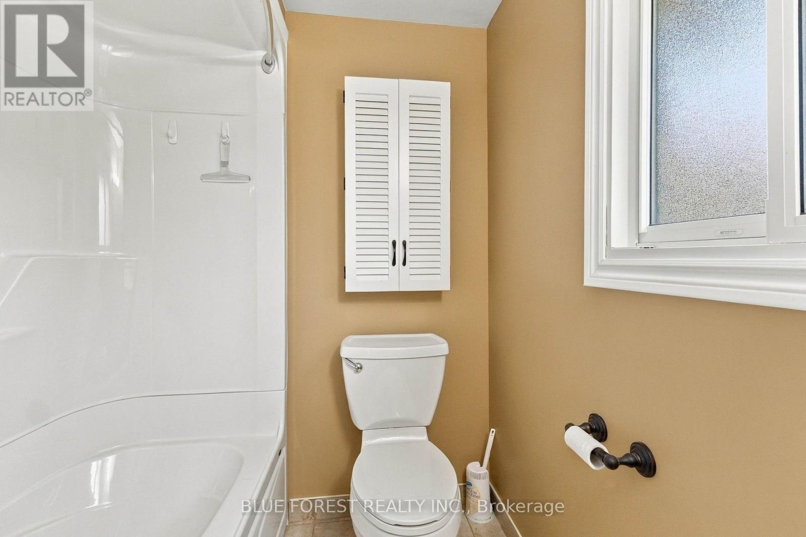 1260 VICTORIA DRIVE - 22