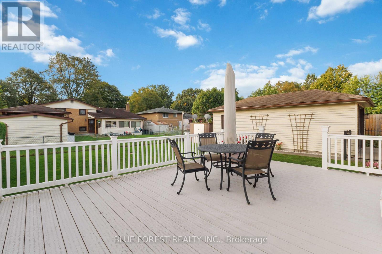 1260 VICTORIA DRIVE - 37