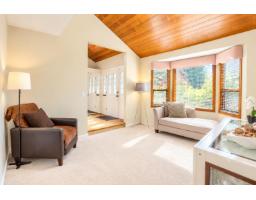 11837 Woodlynn Court, Delta, BC V4E3G6 Photo 6
