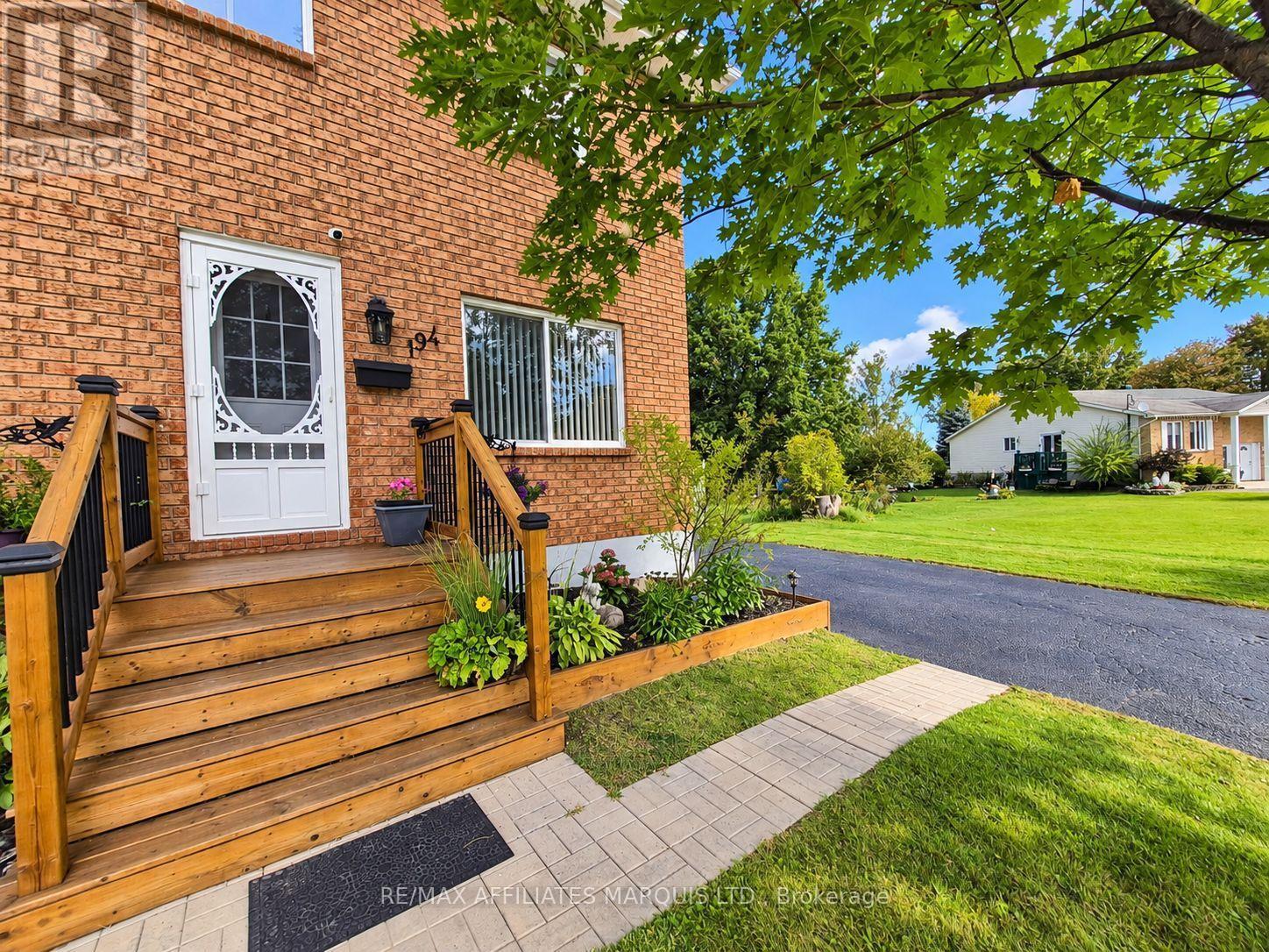 194 ELSIE AVENUE, Cornwall — photo 3