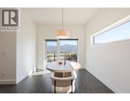 Living room - 104 View Way, Penticton, BC V2A0A6 Photo 13