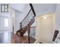 614 Baker Hill Boulevard, Whitchurch Stouffville, ON L4A1Y9 Photo 6