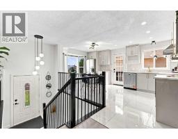 427 Falmere Road Ne, Calgary, AB T3J2Z8 Photo 10