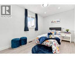 427 Falmere Road Ne, Calgary, AB T3J2Z8 Photo 25