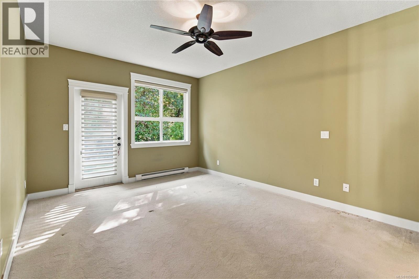 6179 Strathcona Pl - 19