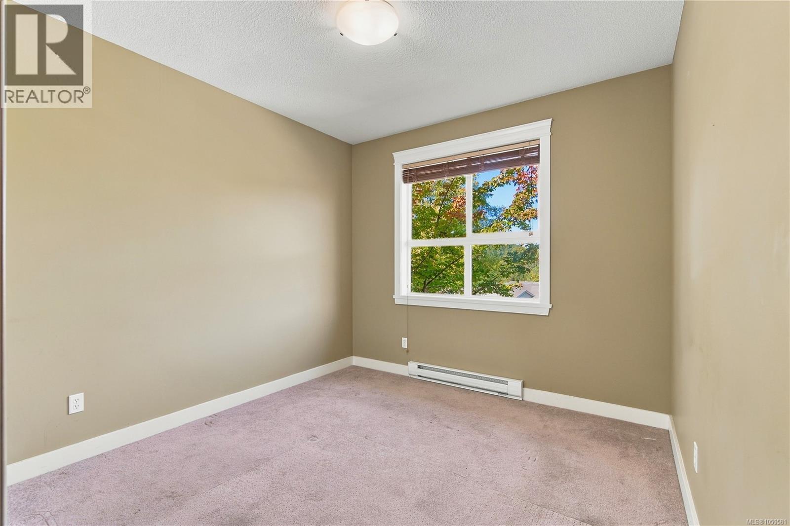 6179 Strathcona Pl - 25