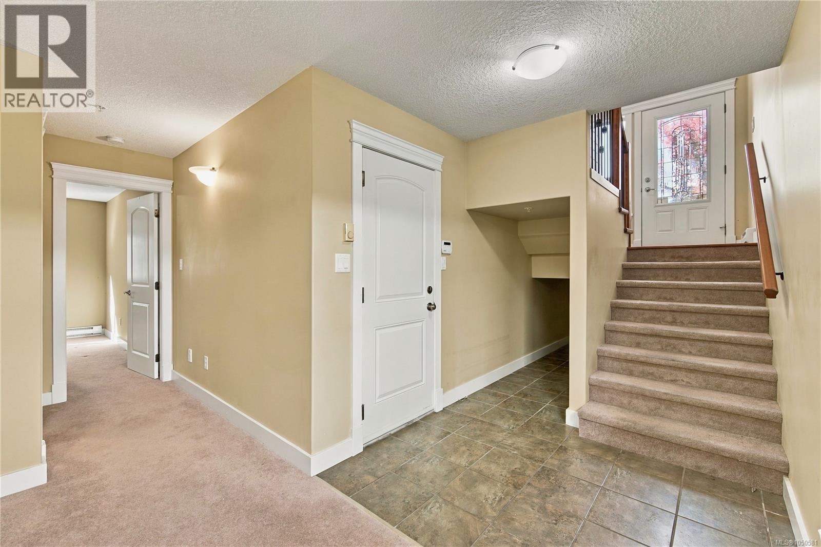6179 Strathcona Pl - Image 29
