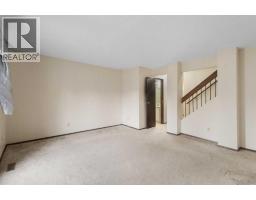 355 Georgian Villas, Calgary, AB T2A7C7 Photo 11