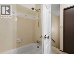 355 Georgian Villas, Calgary, AB T2A7C7 Photo 14