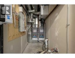 2424 25 Avenue Nw, Calgary, AB T2M2C5 Photo 38