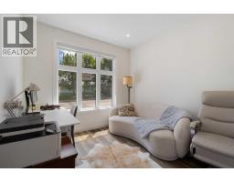 Primary Bedroom - 2424 25 Avenue Nw, Calgary, AB T2M2C5 Photo 10
