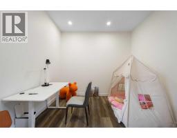 4pc Bathroom - 2424 25 Avenue Nw, Calgary, AB T2M2C5 Photo 20