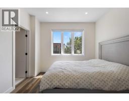 2424 25 Avenue Nw, Calgary, AB T2M2C5 Photo 27