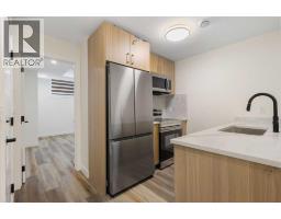 2424 25 Avenue Nw, Calgary, AB T2M2C5 Photo 29