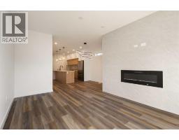 5pc Bathroom - 2426 25 Avenue Nw, Calgary, AB T2M2C5 Photo 21