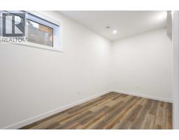2426 25 Avenue Nw, Calgary, AB T2M2C5 Photo 45