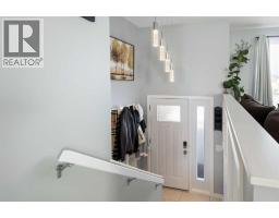 172 Rundlefield Crescent NE - photo 3