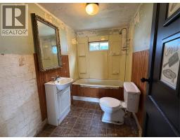 20 First Street, Wallaceburg, ON N8A3P9 Photo 11