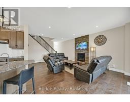256 Tamarack Boulevard, Woodstock, ON N4S0E2 Photo 13