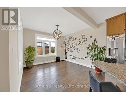 256 Tamarack Boulevard, Woodstock, ON N4S0E2 Photo 17