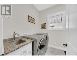 256 Tamarack Boulevard, Woodstock, ON N4S0E2 Photo 24