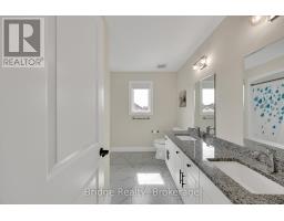 256 Tamarack Boulevard, Woodstock, ON N4S0E2 Photo 39